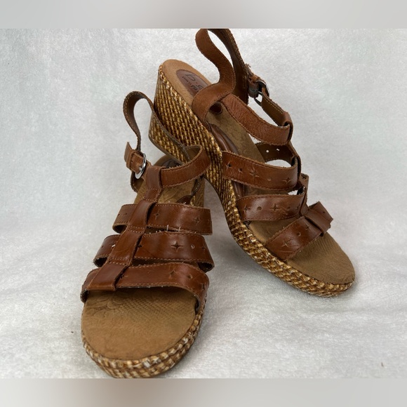 B O C, Born Concepts, leather with suede insole wedges - Picture 7 of 8